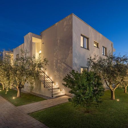 Lana Premium Residence Пореч Экстерьер фото
