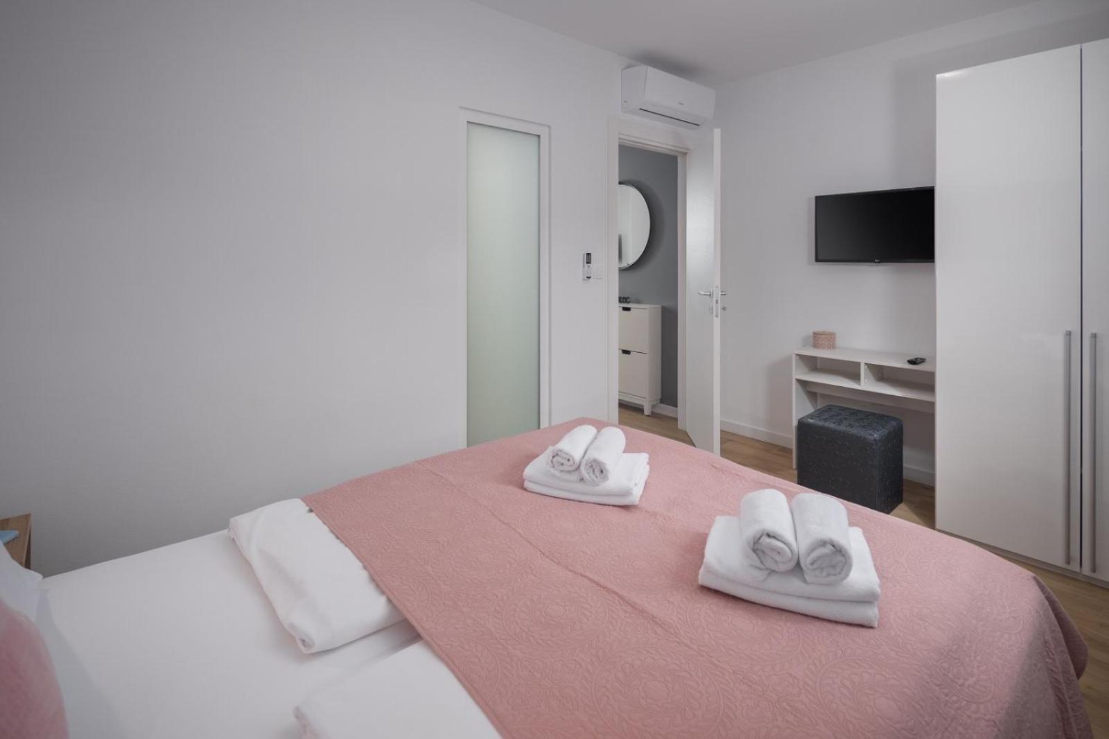 Lana Premium Residence Пореч Экстерьер фото