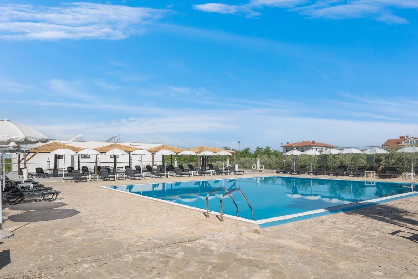 Lana Premium Residence Пореч Экстерьер фото